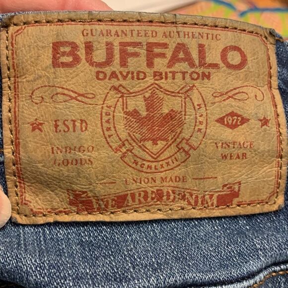 Buffalo by David Bitton size 31/30 Slim Ash distressed denim jeans - Picture 4 of 7